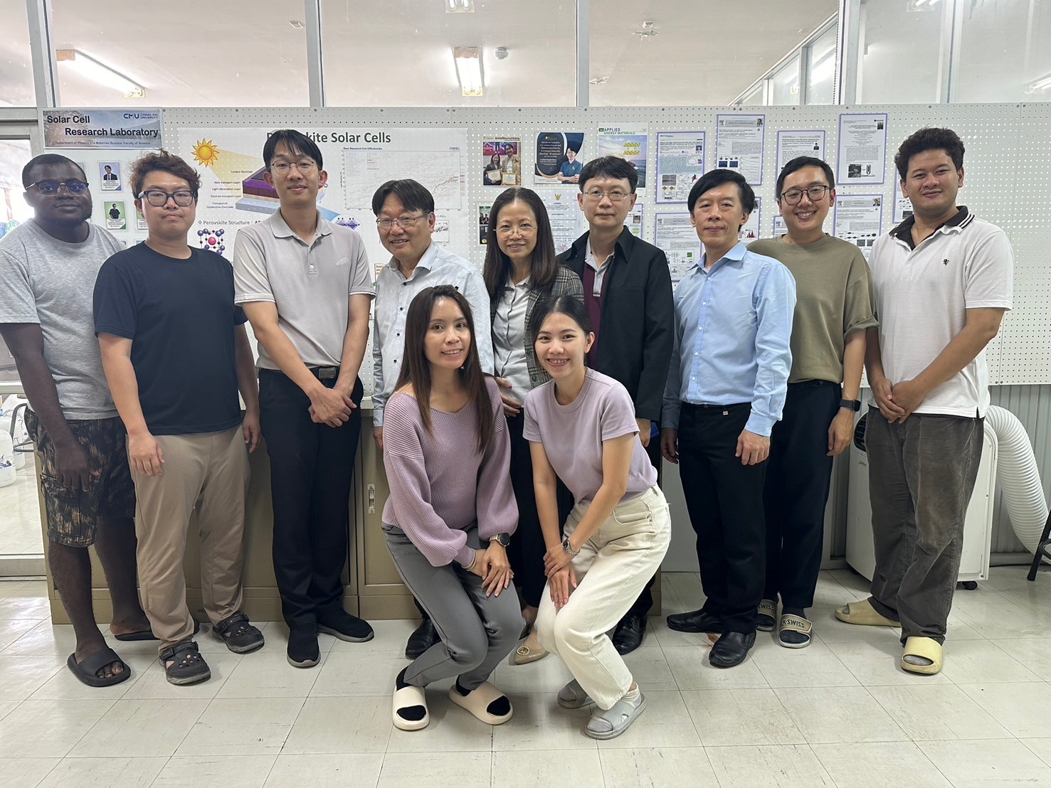 Read more about the article Prof. Leong Chuan Kwek ผู้เชี่ยวชาญจากศูนย์เทคโนโลยีควอนตัม มหาวิทยาลัยแห่งชาติสิงคโปร์ (NUS) และมหาวิทยาลัยเทคโนโลยีนันยาง (NTU) สาธารณรัฐสิงคโปร์ เข้าเยี่ยมชมการดำเนินงานของศูนย์ความเป็นเลิศด้านฟิสิกส์ และเยี่ยมชมห้องปฏิบัติการวิจัยฯ ในเครือข่ายศูนย์ฯ