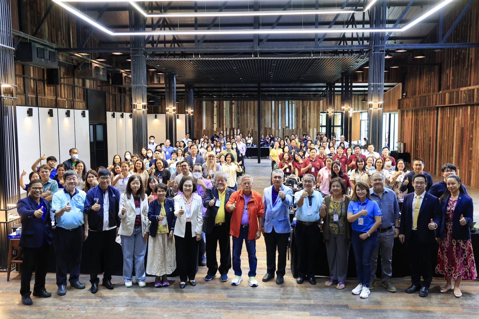 Read more about the article ศูนย์ความเป็นเลิศด้านฟิสิกส์ เข้าร่วมงานประชุมเชิงปฏิบัติการ เรื่อง แนวทางในการขับเคลื่อนการดำเนินงานวิจัยและพัฒนาของศูนย์ความเป็นเลิศ ในระบบนิเวศการวิจัยใหม่ของไทย